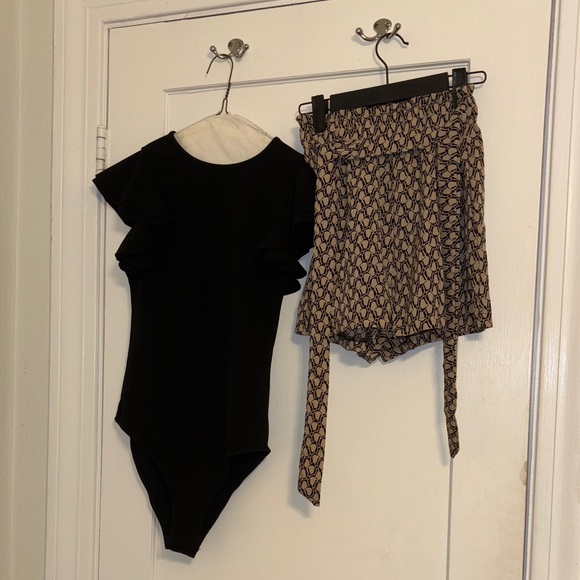 SHEIN Pants - Black Bodysuit and Patterned Flowy Shorts Bundled as a Set